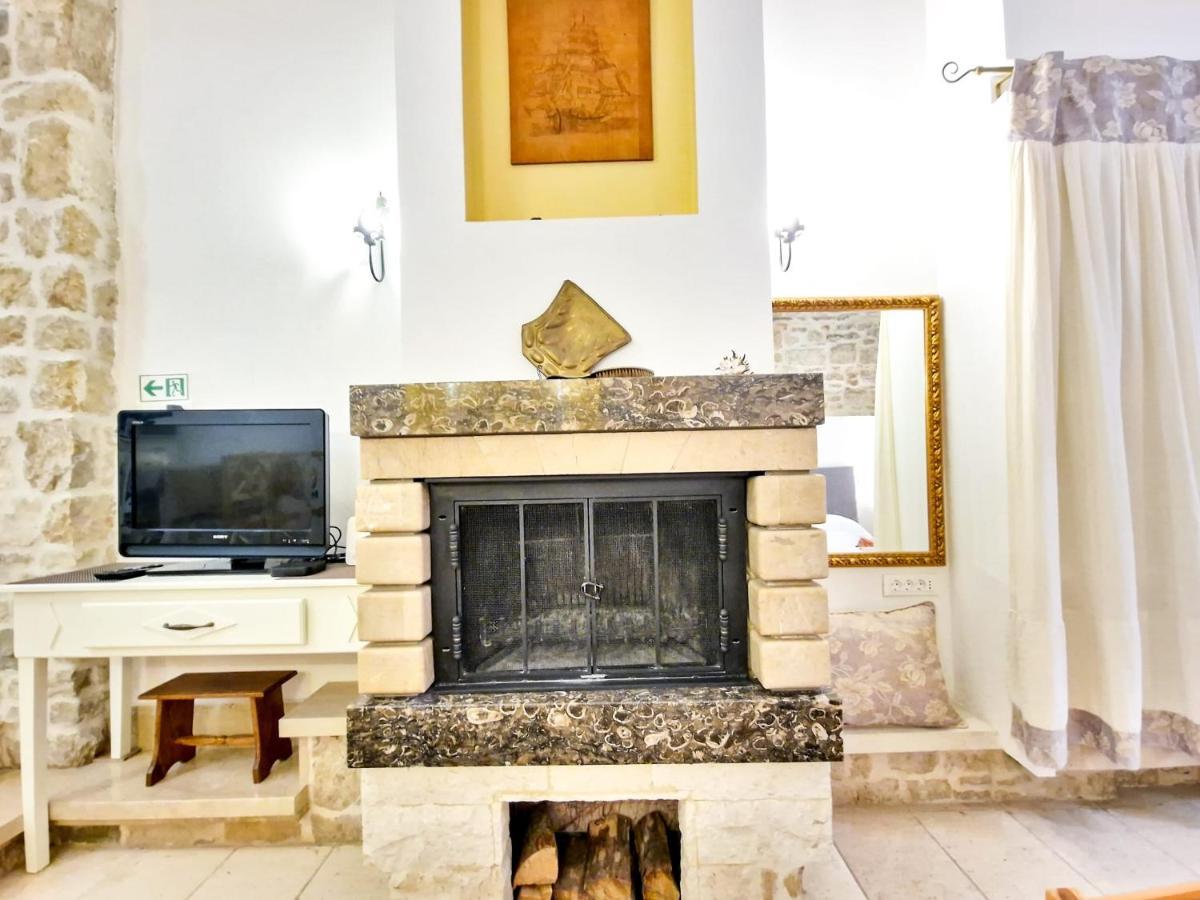 Apartamento Jackie'S Little Stone House Split Exterior foto